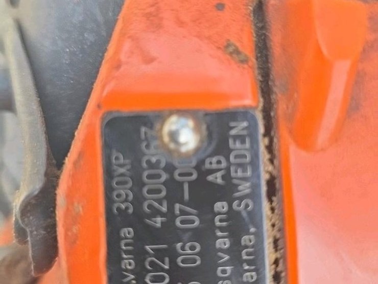 #103-•-husqvarna-390xp-chainsaw-image-5