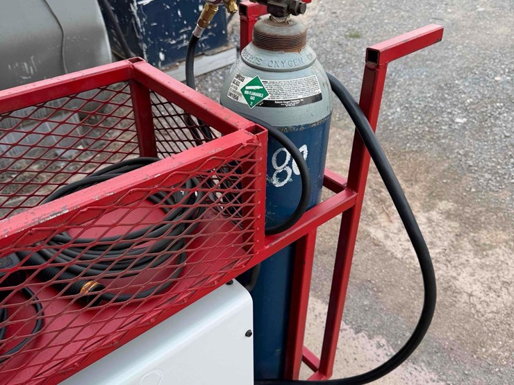 obart-tigmate-cc/ac/dc-welding-power-source-mounted-on-a-heavy-duty-portable-cart-image-5