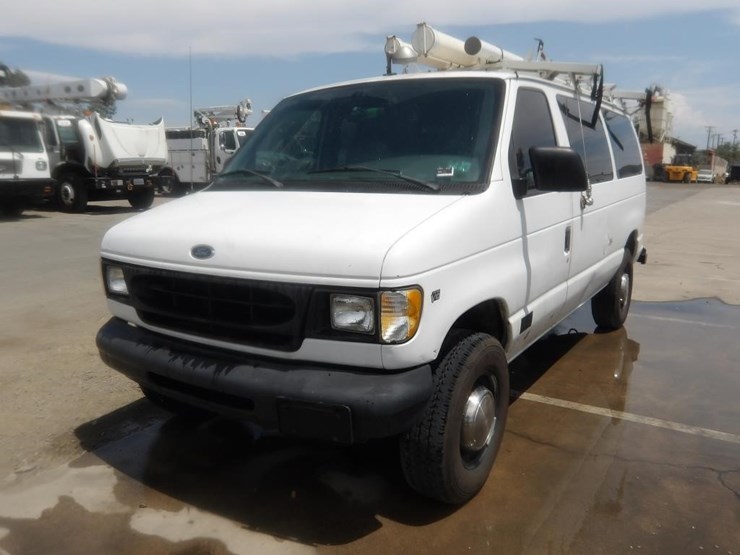 1998-ford-econoline-350-image-1