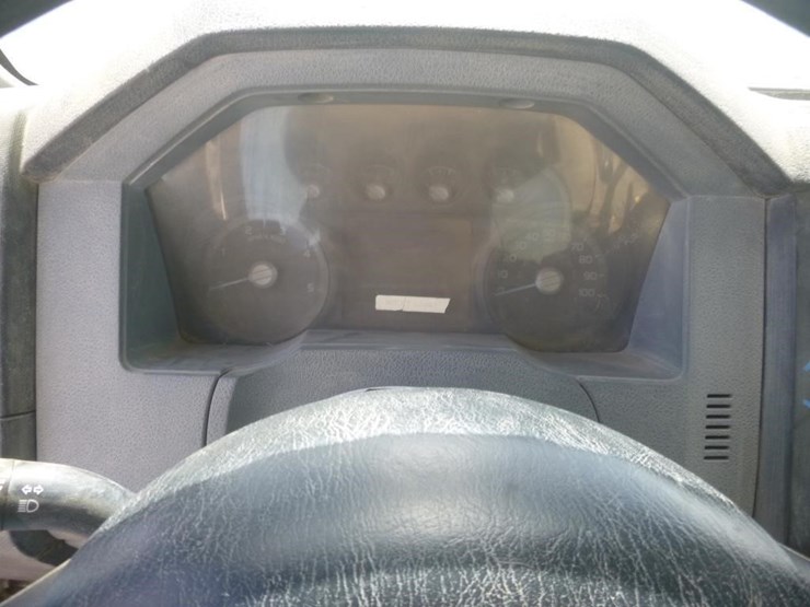 2011-ford-f750-image-16