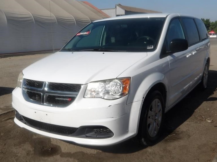 2017-dodge-grand-caravan-image-2