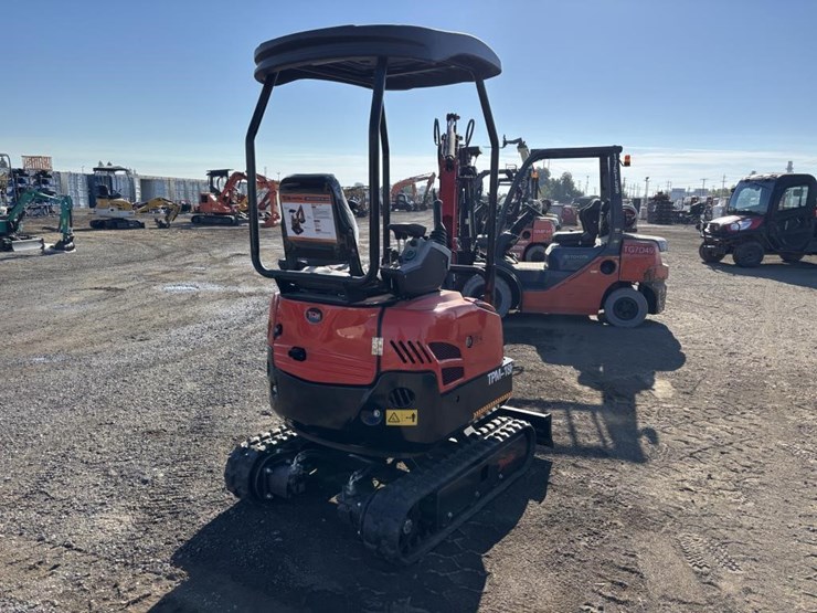 2026-tpm-18hh-hydraulic-excavator-image-3
