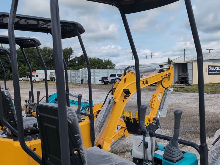zjg-mini-excavator-zj-12-(blue)-image-8