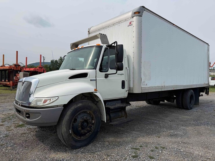 2009-international-durastar-4300-image-1