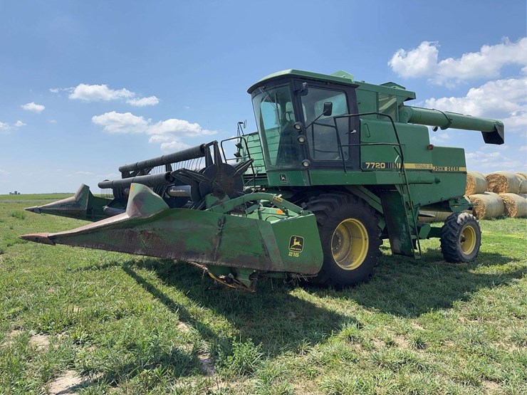 john-deere-7720-titan-ii-image-1
