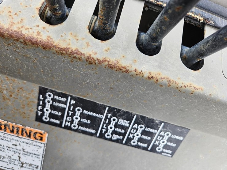 #27-•-case-570d-tractor/loader/scraper-image-34