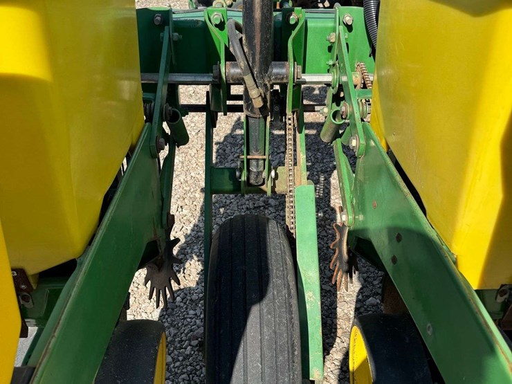 john-deere-7200-image-19