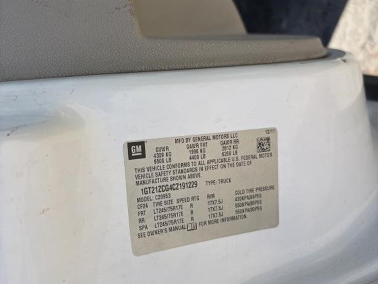 2012-gmc-sierra-2500hd-image-22