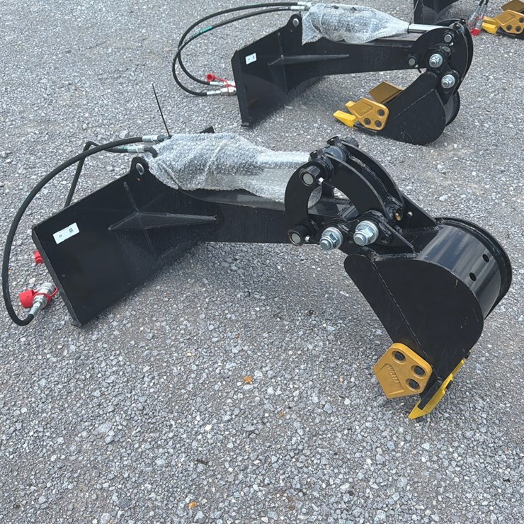 #23 • BACKHOE ATTACH