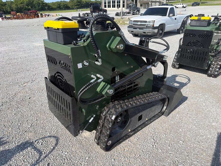 #37-•-new-zjg-zj-380-mini-skid-loader-image-3