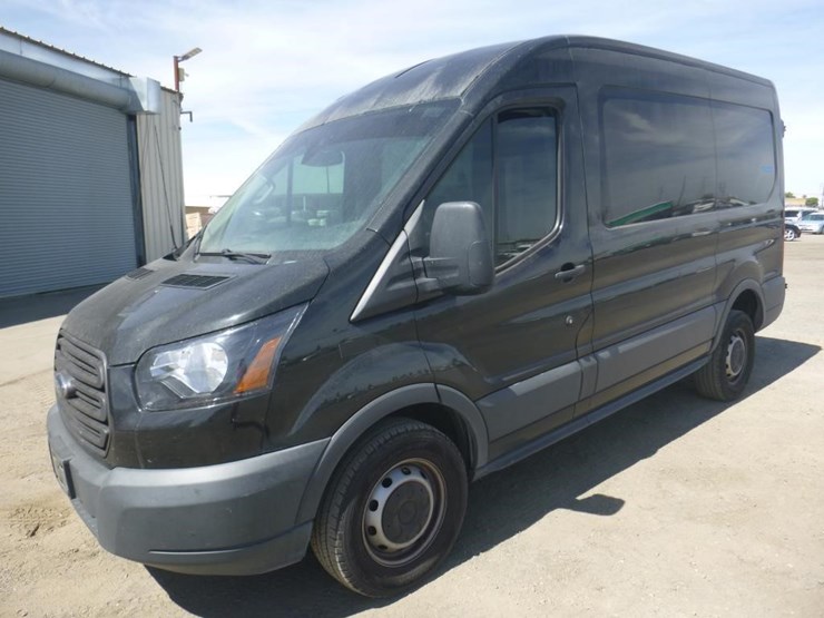 2015-ford-transit-image-1