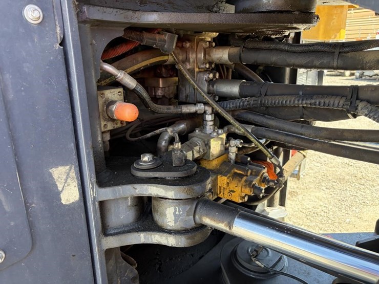 2022-xcmg-xc948u-image-17