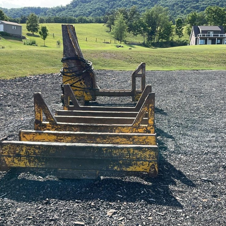 #325 • CSI 4400 Bucksaw