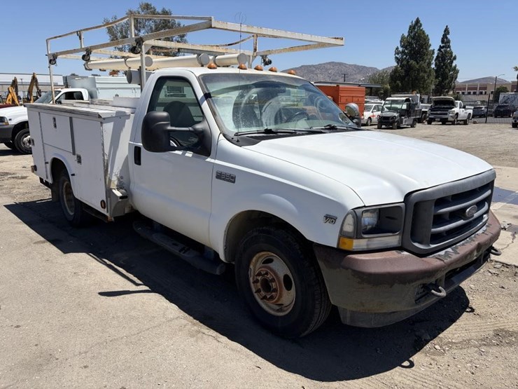 2004-ford-f350-image-2