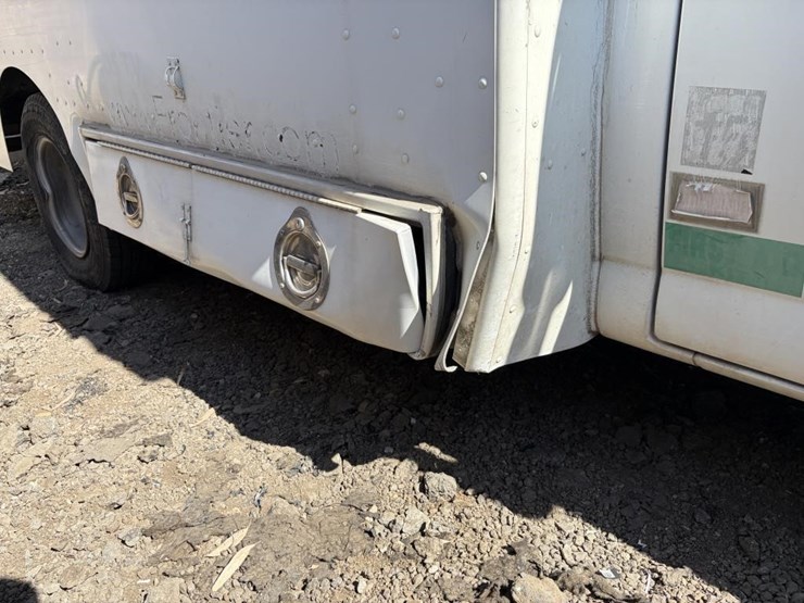 2006-chevrolet-express-g3500-image-12