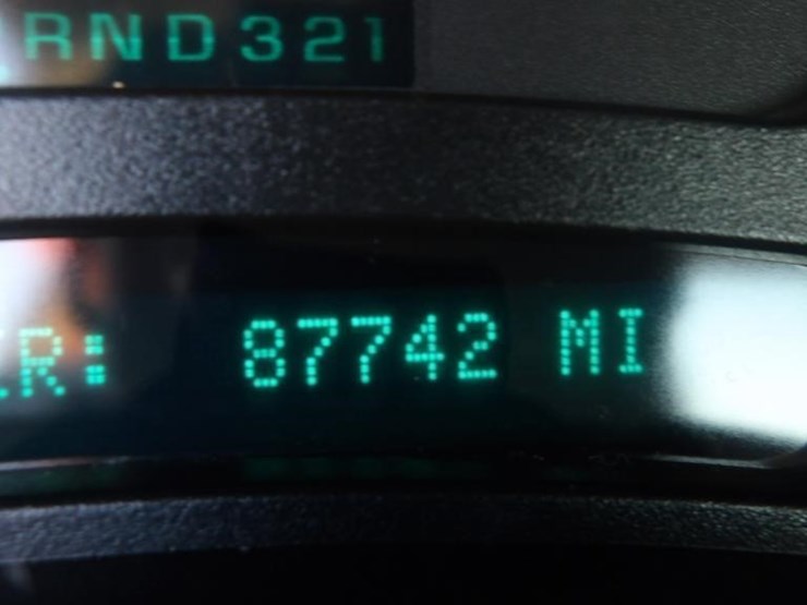 2005-chevrolet-silverado-2500-image-14