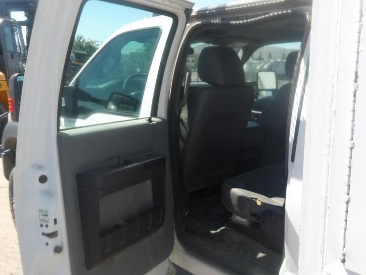 2012-ford-f550-image-16