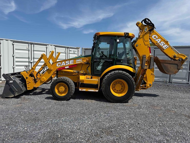 2021-case-580sn-wt-image-2