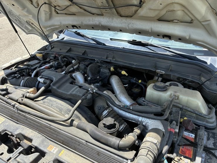 2012-ford-f550-image-6