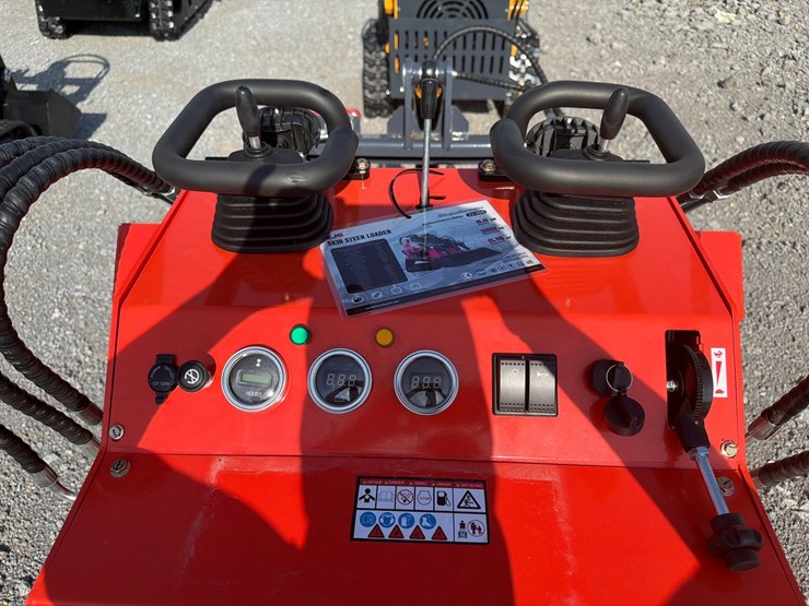 #38-•-new-zjg-zj-380-mini-skid-loader-image-5