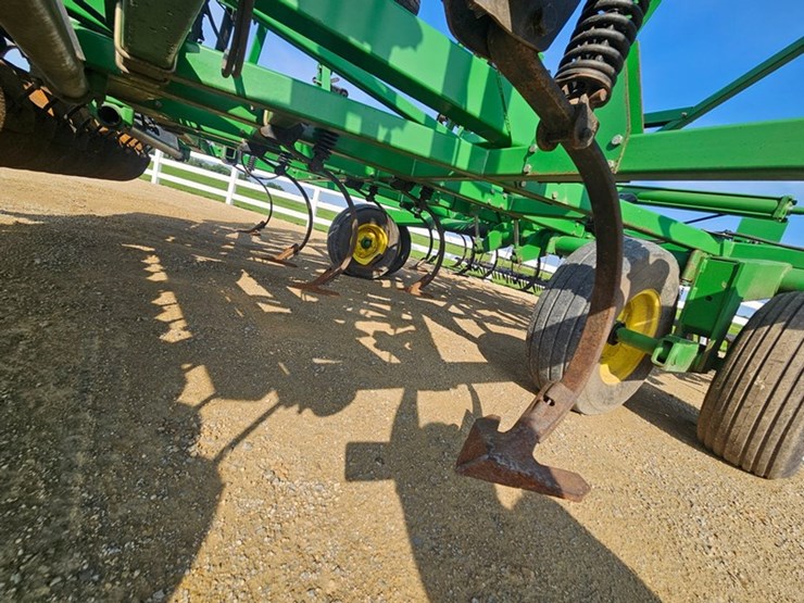 john-deere-726-image-40