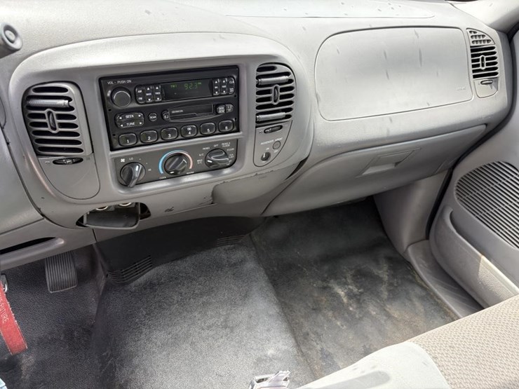 2003-ford-f150-image-18