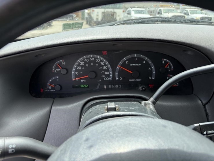 2003-ford-f150-image-17