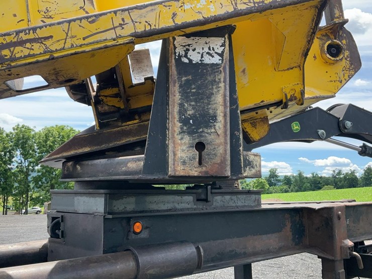 2015-deere-437d-image-69