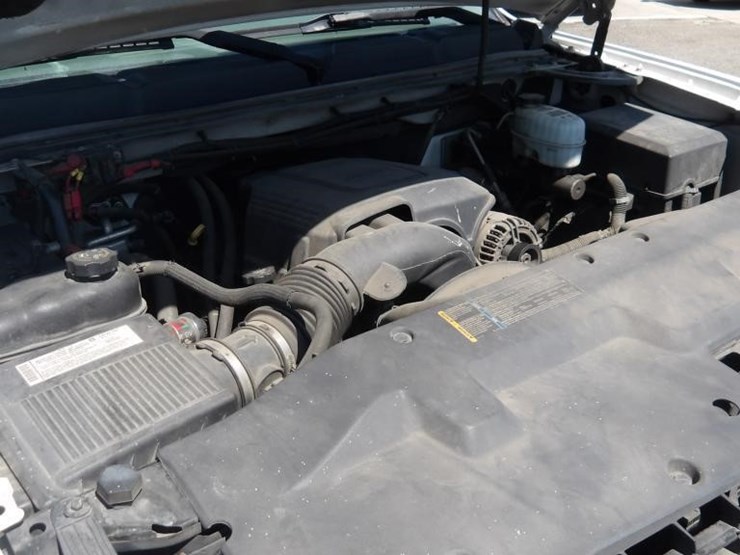 2007-chevrolet-silverado-2500-image-8