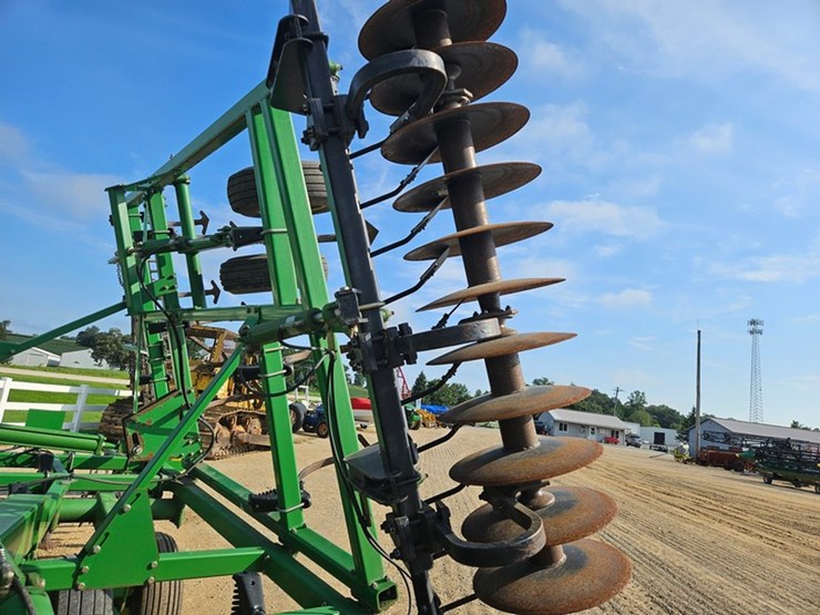 john-deere-726-image-33