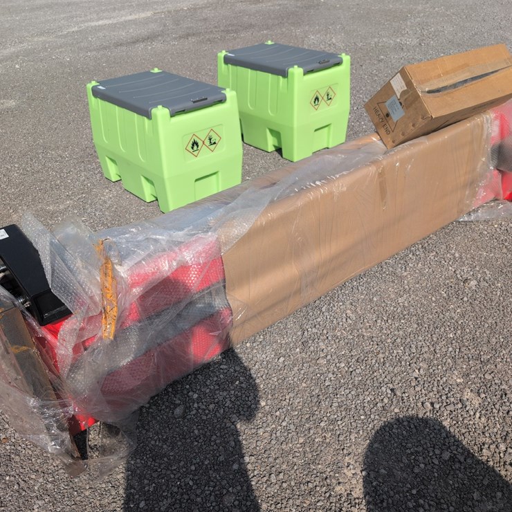 #48 • HEAVY DUTY CAR LIFT