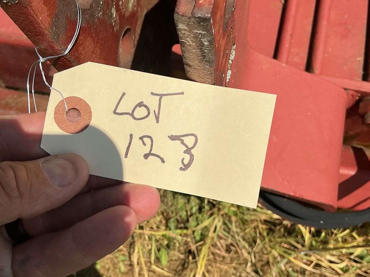 16-row-rowcrop-cultivator-image-9