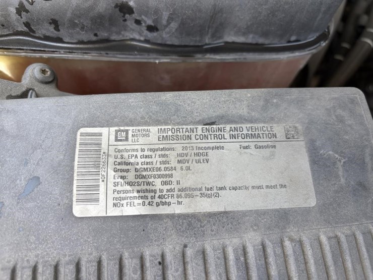 2013-chevrolet-silverado-2500-image-9