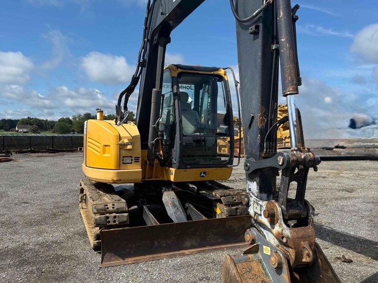 2015-deere-75g-image-2