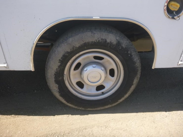 2011-ford-f350-image-17
