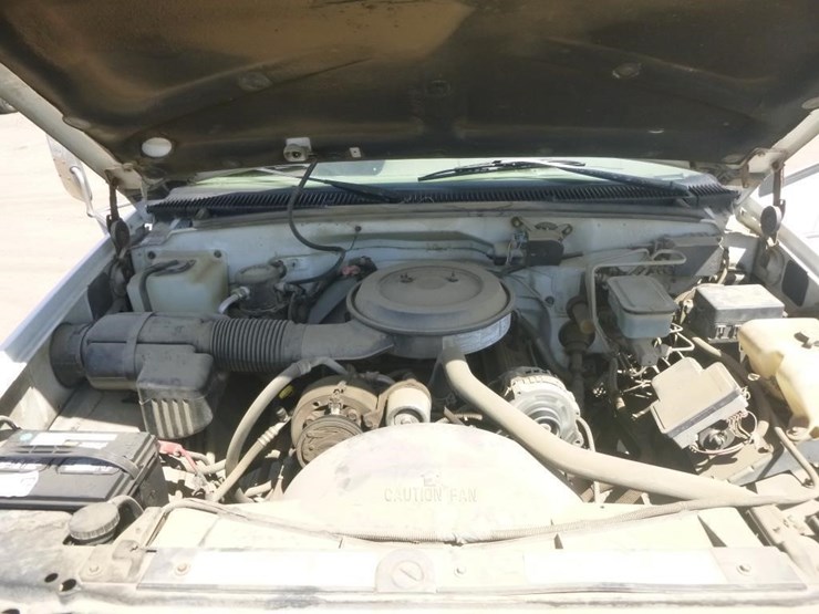 1996-gmc-3500-image-19