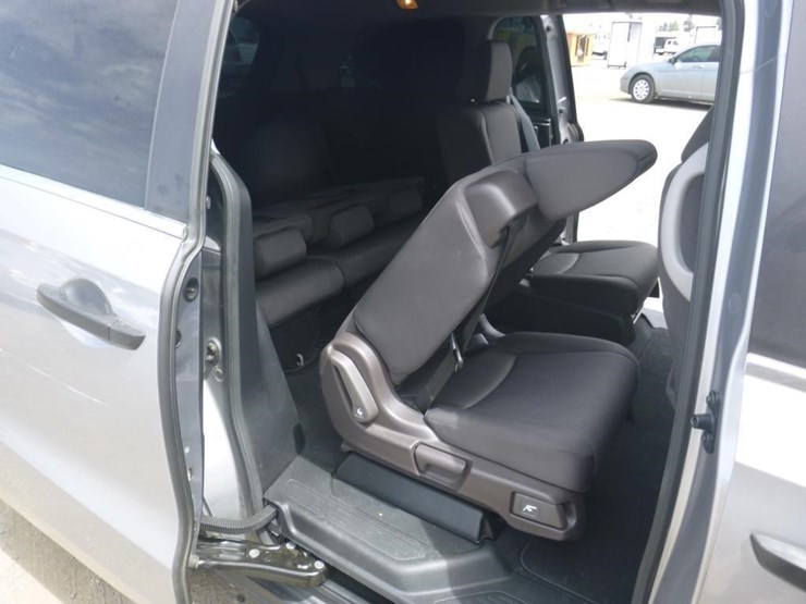 2018-honda-odyssey-image-8