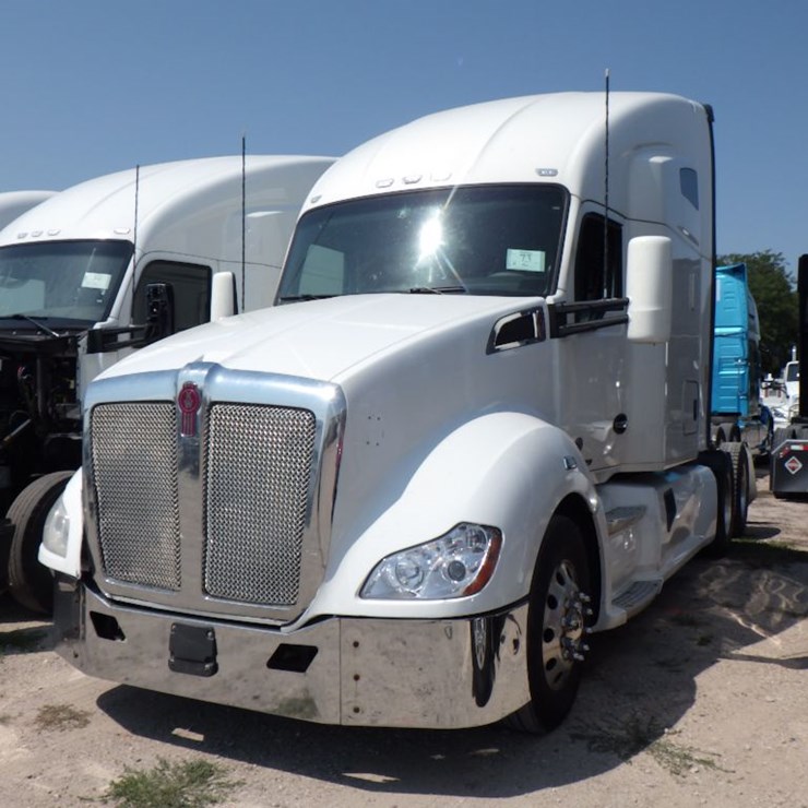 2021 KENWORTH T680