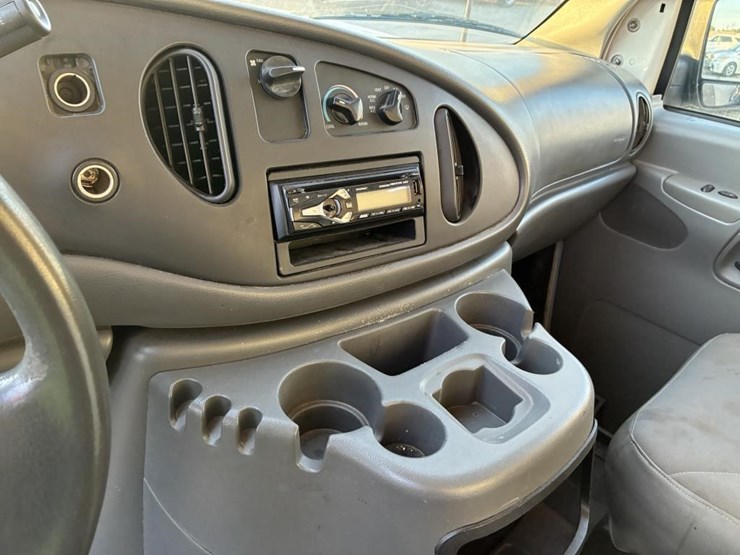 2003-ford-e350-sd-image-25