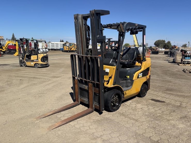 2016-caterpillar-2c6000-image-1