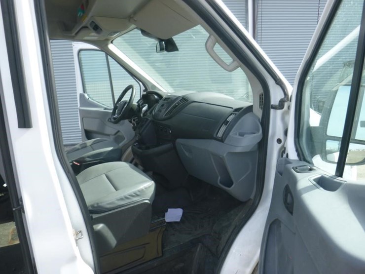 2017-ford-transit-image-6