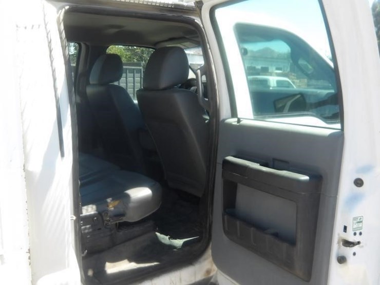 2012-ford-f550-image-19