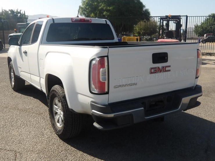 2016-gmc-canyon-image-4