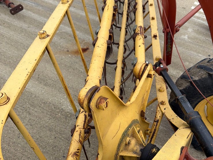 new-holland-55-image-10