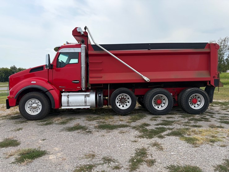 2016-kenworth-t880-image-3