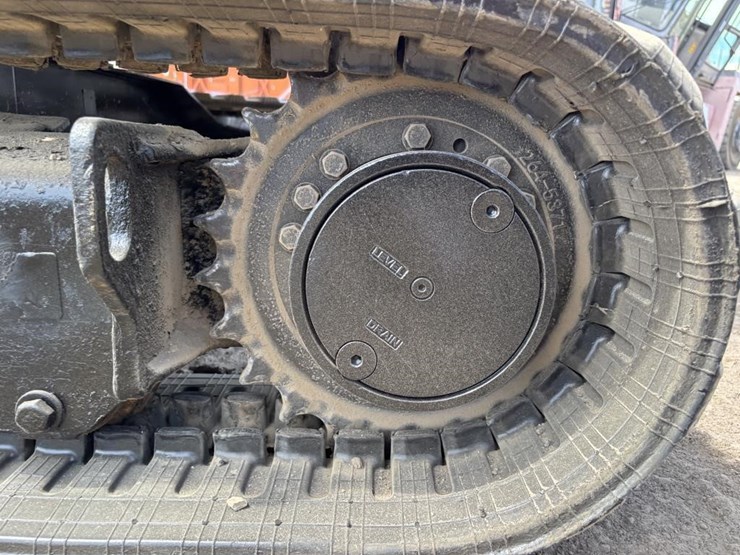 caterpillar-303.5-image-21