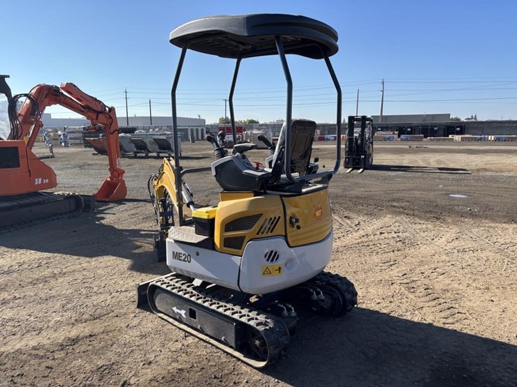 2026-me20-hydraulic-excavator-image-4