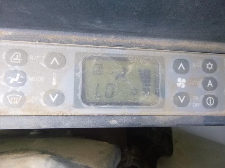 2016-kobelco-sk140sr-lc-5-image-13