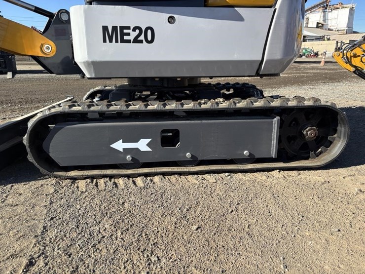 2026-me20-hydraulic-excavator-image-13