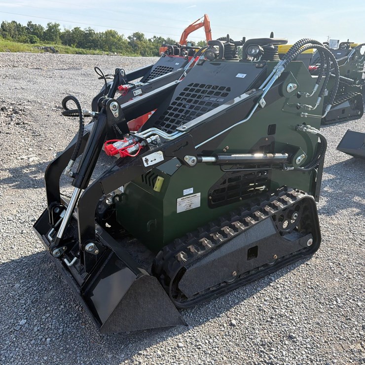 #37 • NEW ZJG ZJ-380 MINI SKID LOADER